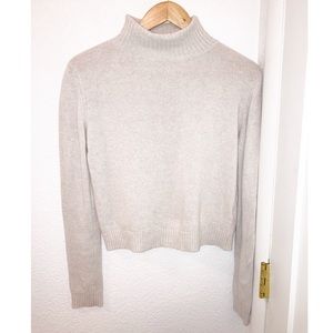 MaxMara Cashmere - Wool - Angora Blend turtleneck Cropped Sweater SZ: M ✨Rare